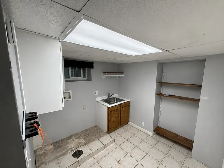 1293 S Main St — Photo 28