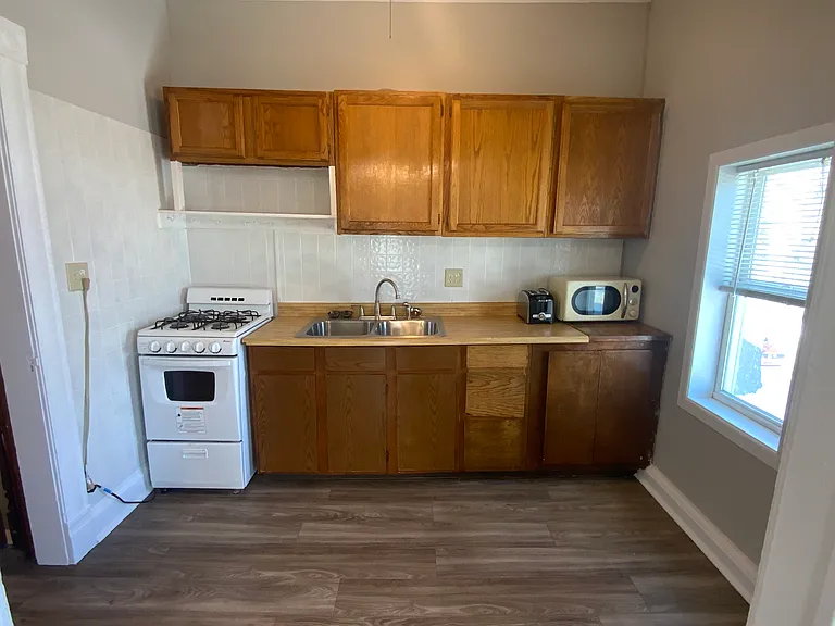 1725 John Ave — Photo 20