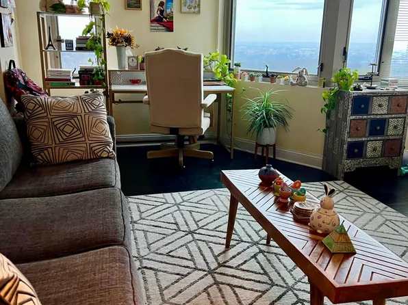 2800 Wisconsin Ave NW APT 1011, Washington, DC 20007