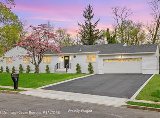 6 Melody Ln, Middletown, NJ 07748