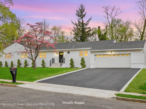 6 Melody Lane, Middletown, NJ 07748