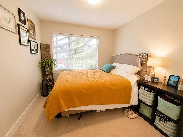 20852 77a Ave #8 — Photo 9