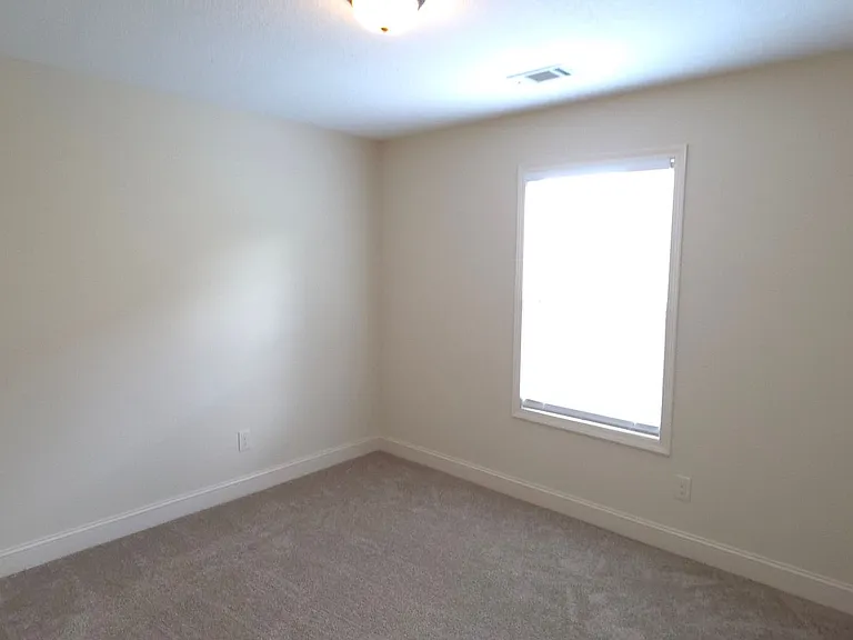 2125 Savannah Dr — Photo 11