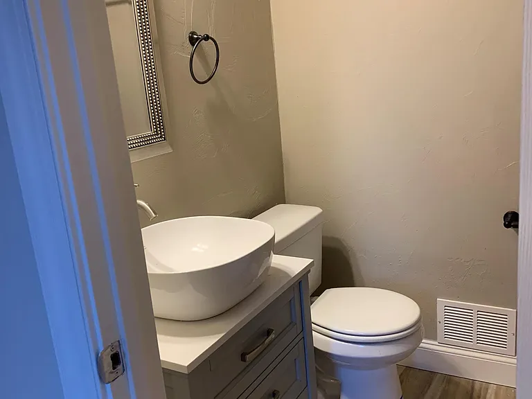 100 S 22nd St #2 — Photo 13