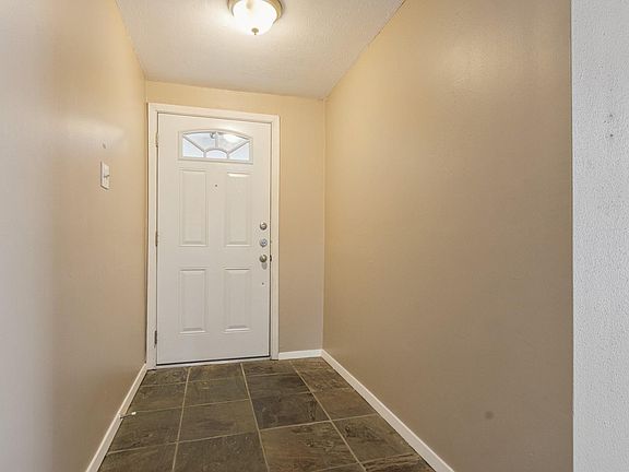 4th image of 4425 Algernon Dr