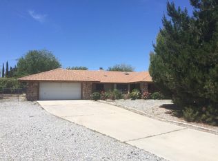 9566 Sunrise Ct, Phelan, CA 92371