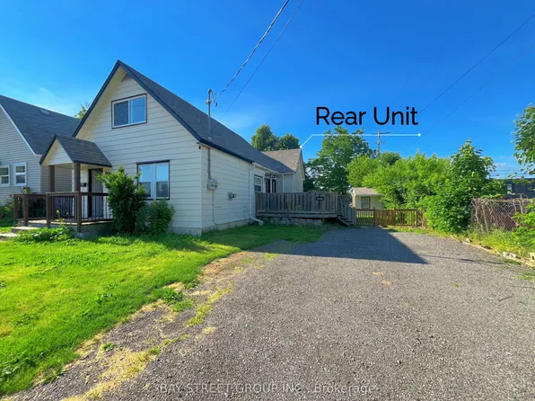 70 Courtwright St, Fort Erie, ON L2A 2R7