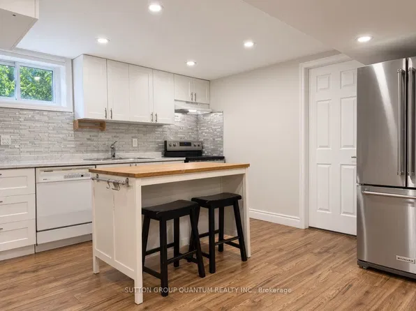 312 Upper Paradise Rd #Basement, Hamilton, ON L9C 5C4