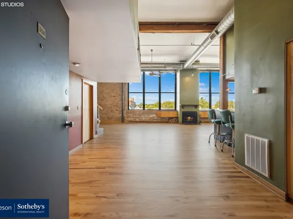 2650 W Belden Ave #38-J, Chicago, IL 60647