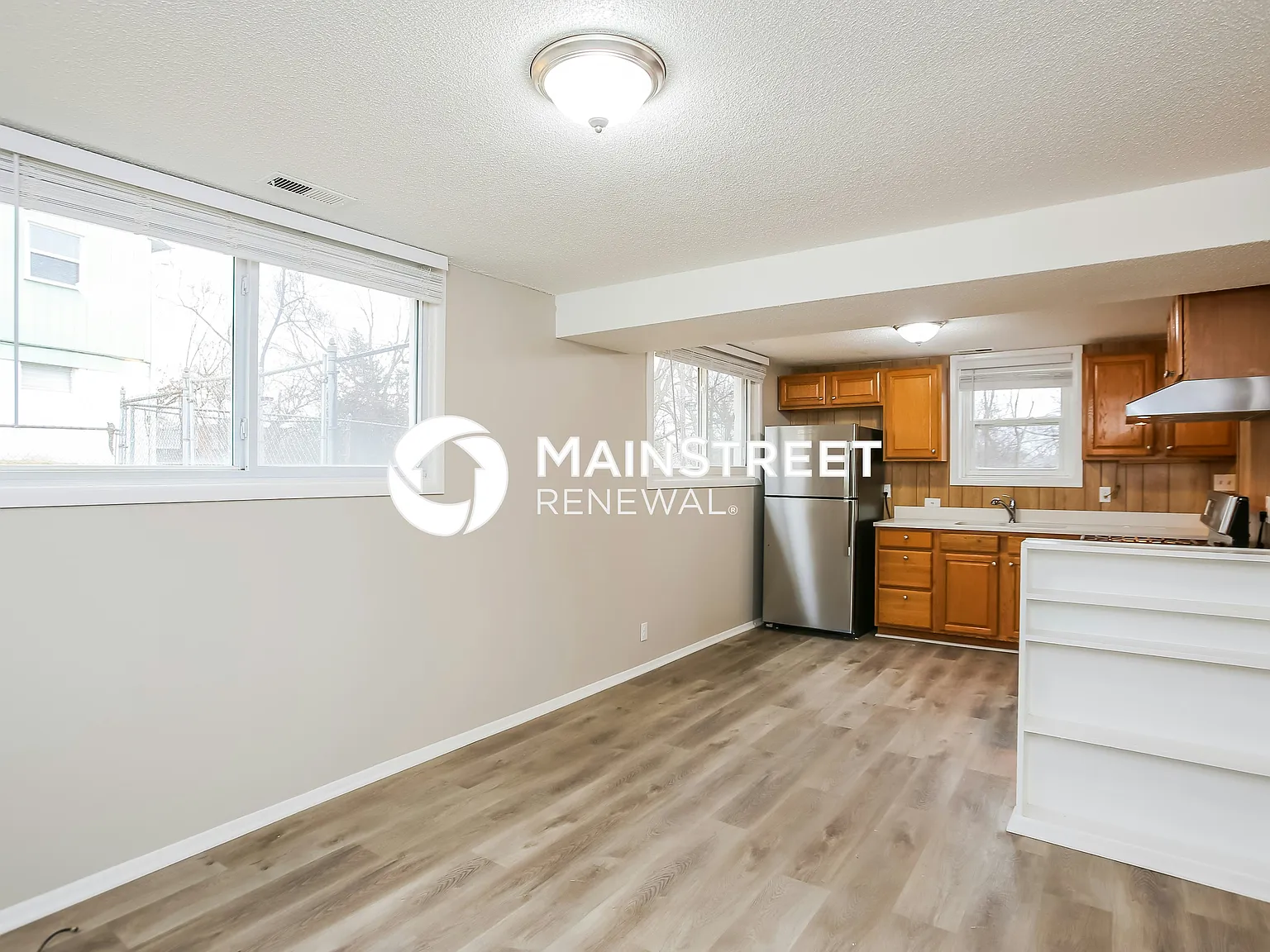 1511 N Seminole Dr — Photo 4