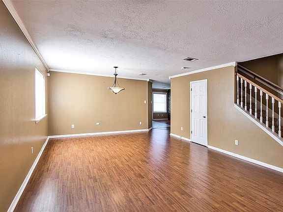 3rd image of 3104 Misty Isle Ct