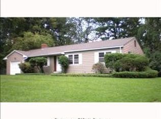 4 Andrea Ln, Bloomfield, CT 06002