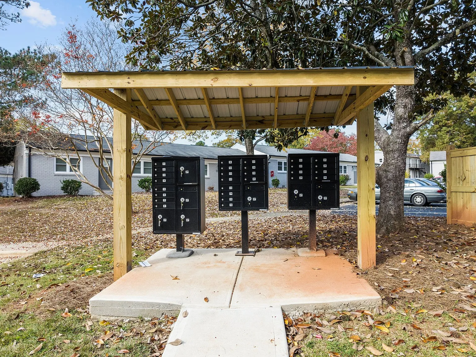 Longview Village Apartments — Photo 3