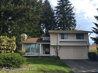 9917 Onyx Dr SW, Lakewood, WA 98498