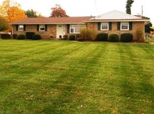 5580 Easton St, Louisville, OH