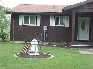 3rd image of 13910 Silver St