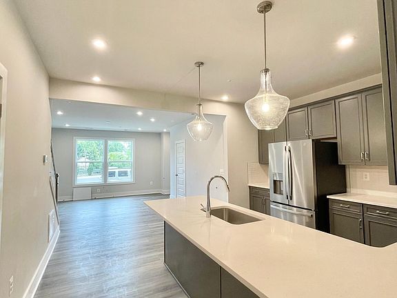 3rd image of 2731 Acadia Dr Unit A
