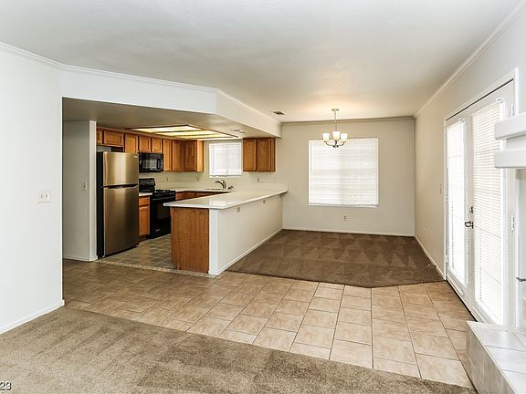2nd image of 2337 Babcock Dr