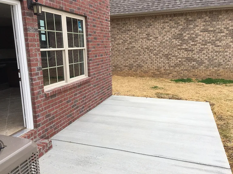 406 Celebration St — Photo 2