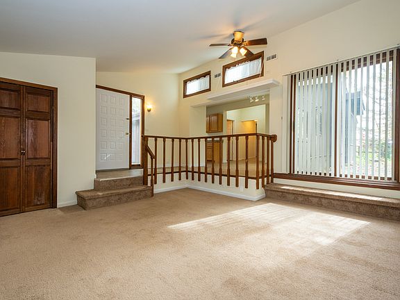 5th image of 23368 W Lake Shore Dr