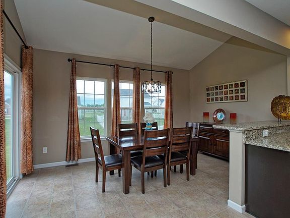 4th image of 3117 Sterling Lake Dr