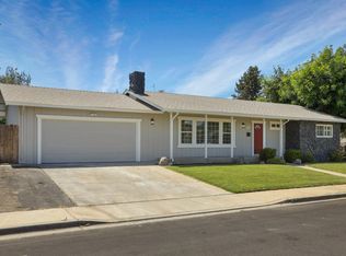 1056 Maria Dr, Oakdale, CA 95361