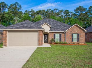 25943 Bronzewood St, Denham Springs, LA 70726