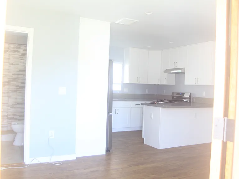 5321 Hyde St — Photo 5