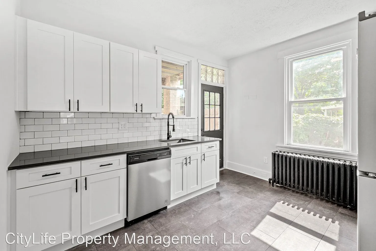 1517 Beechview Ave Floor 1 photo 1