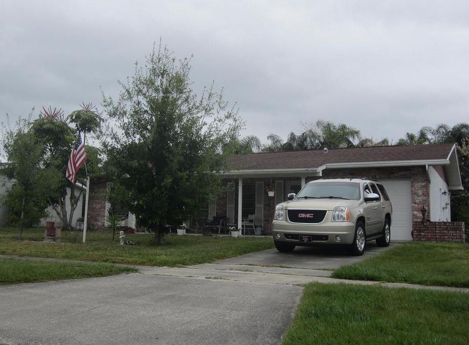 1st image of 265 NE Ardsley Dr