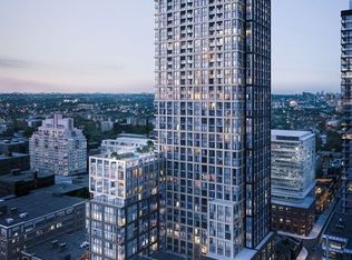 108 Peter St #3709, Toronto, ON M5V 0W2