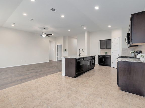 4th image of 21604 Pope Dr