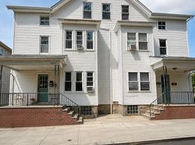 164 Hood St, Fall River, MA