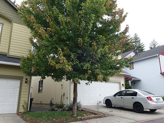 2nd image of 9807 184th St E