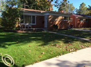 7128 Amboy St, Dearborn Heights, MI 48127