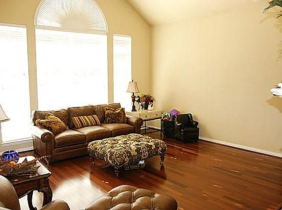 5th image of 3220 Kimble Dr