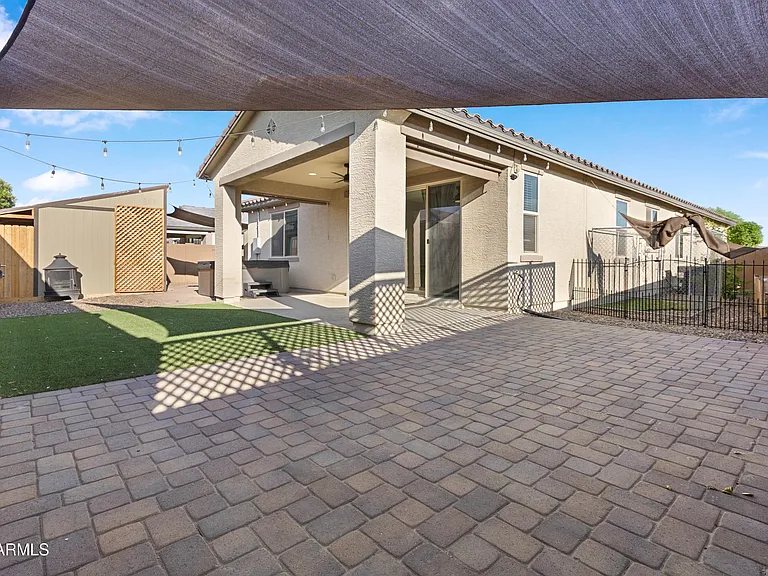 24194 W Whyman Ave — Photo 10