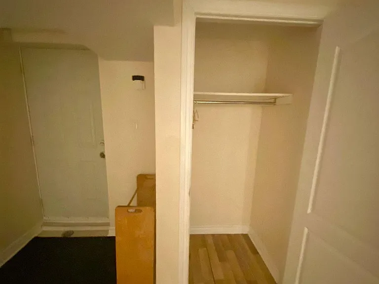 18 King George Rd — Photo 3