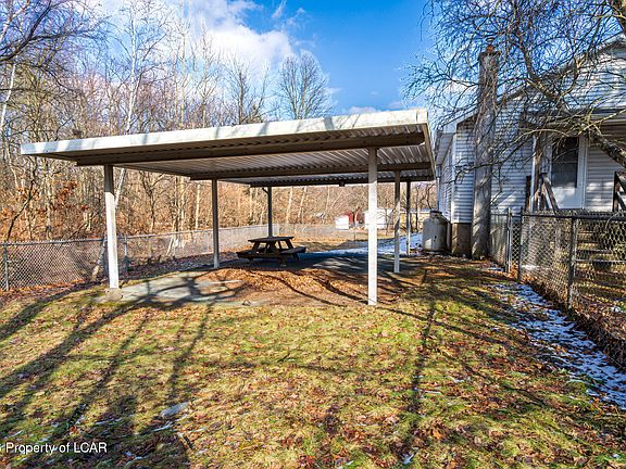 5th image of 198 Ridgewood Rd