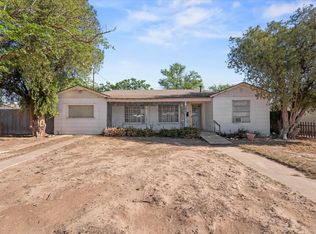 507 17th St, Levelland, TX 79336