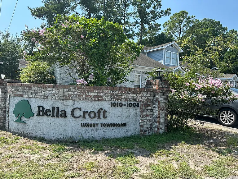 1008 Beach Dr SW #B1 — Photo 4