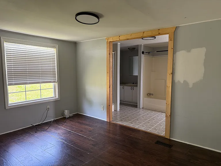 Meadowbrook Dr — Photo 7