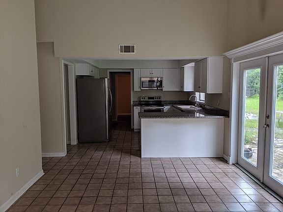 2nd image of 64546 Birch Ct