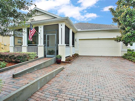 2nd image of 106 Crescent Moon Dr