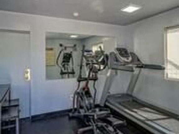 4th image of 1920 Vassar Dr NE APT 14