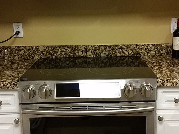 New stainless Samsung oven 