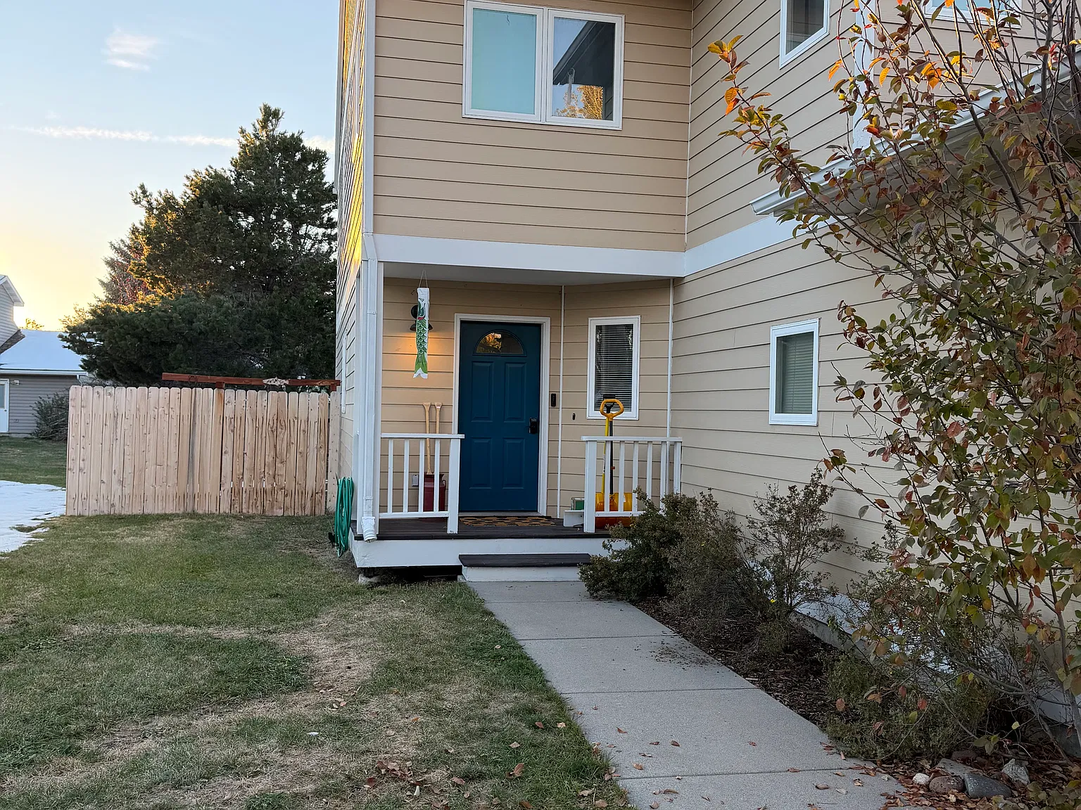 3 bed, 1496 sqft, $2,700 — Photo 2