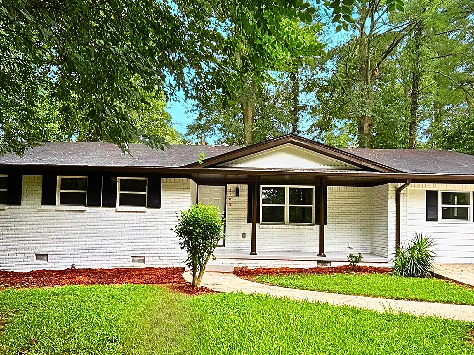 3793 Rainbow Dr