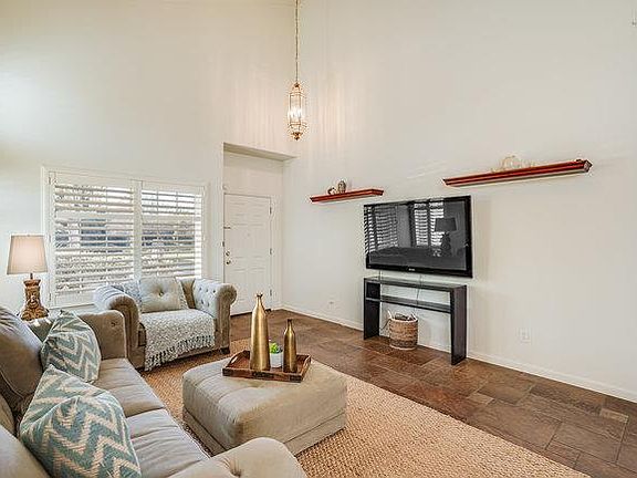 5th image of 1068 Starlite Dr