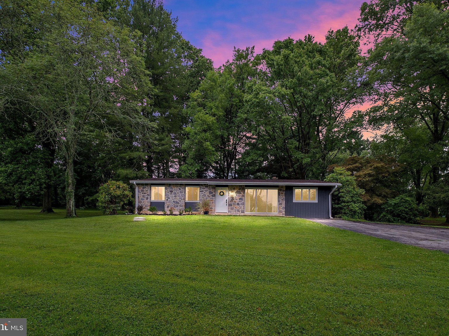 3 Twin Pine Way, Glen Mills, PA 19342 Zillow